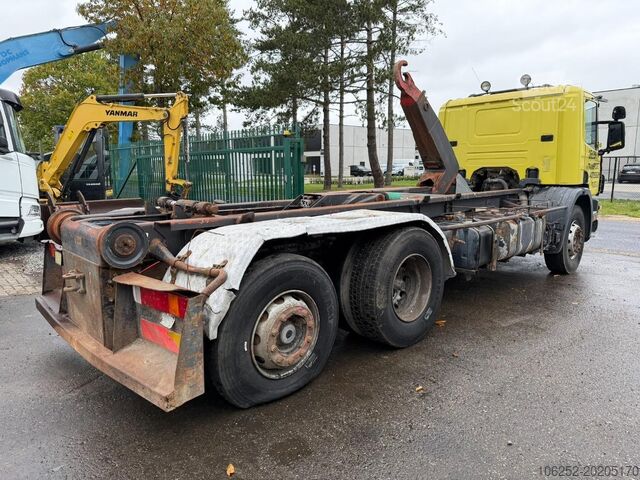 Sistema de brazo de gancho Scania 94G-260 6x2 HOOKLIFT / GANCHO - MANUAL - BE TRUCK