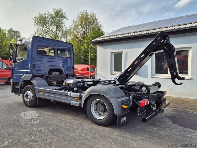 Tovornjak s kavljem za kontejnerje mercedes-benz 1224 L Atego City Abrollkipper NEU AHK Euro 6