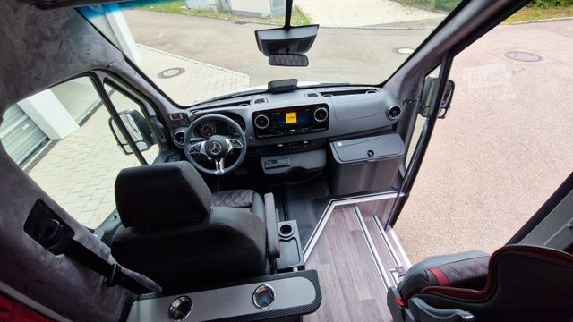 Minibus MERCEDES-BENZ 519 und 517 Glasdach XXL  20 Sitze Stock