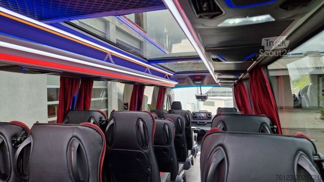 Minibus MERCEDES-BENZ 519 und 517 Glasdach XXL  20 Sitze Stock