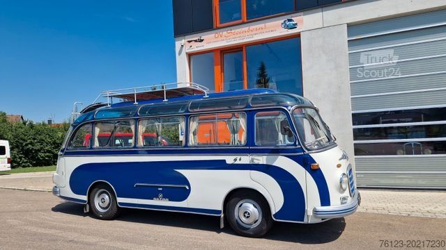 Turistični avtobus SETRA Kässbohrer  Setra S 6, S 9 Oldtimerbus Oldi
