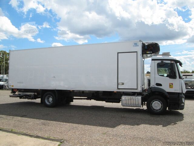 Soğutuculu kamyon MERCEDES-BENZ Antos 1827 *XXL-Carrier Kühlkoffer 8.90m*