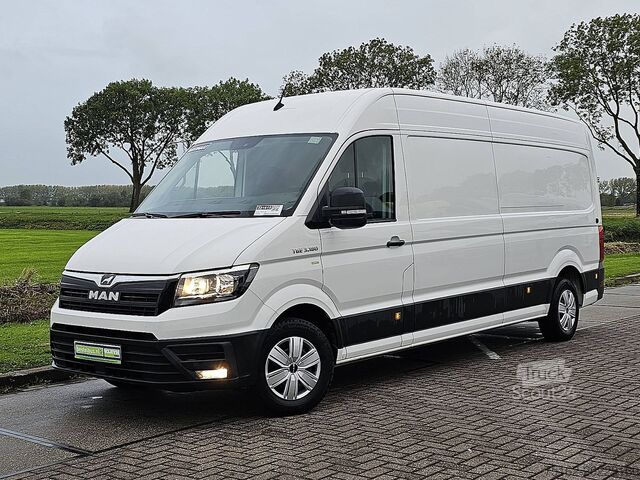 Kombi z wysokim dachem M.A.N. TGE 3.180 ac automaat EURO6