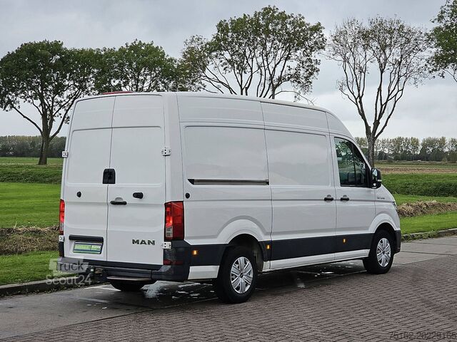 Station wagon con tetto alto M.A.N. TGE 3.140 ac  EURO6