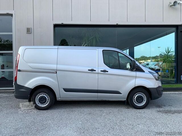 Fourgon tôlé Ford Custom Van  2.2 TDCi 100cv ?