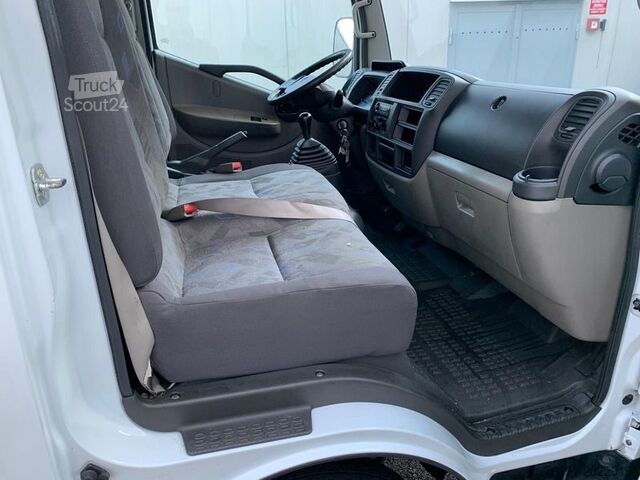 Kombiniran vozilo s ponjavo Renault Maxity 110.35 - Centina e Telo Alza / Abbassa