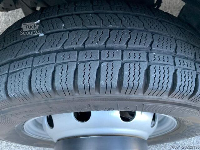 Kombiniran vozilo s ponjavo Renault Maxity 110.35 - Centina e Telo Alza / Abbassa