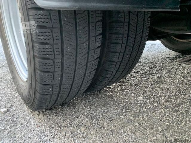 Kombiniran vozilo s ponjavo Renault Maxity 110.35 - Centina e Telo Alza / Abbassa