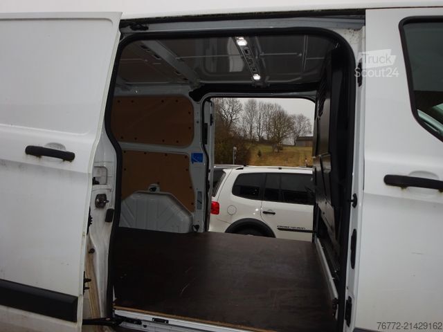 Yüksek tavanlı panelvan FORD Transit Custom Kasten 340 L1 /Euro 6/Navi/AHK