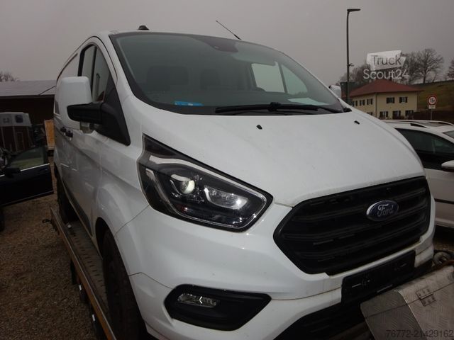 Yüksek tavanlı panelvan FORD Transit Custom Kasten 340 L1 /Euro 6/Navi/AHK