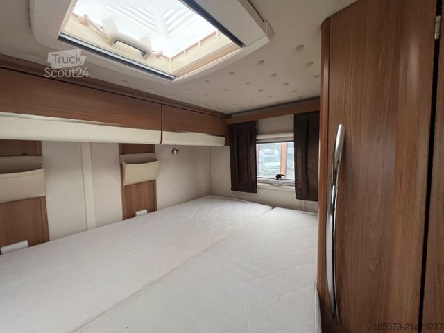 Halvintegreret autocamper EURAMOBIL Profila PT 590 FB