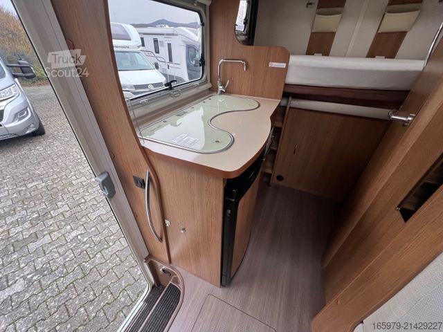 Halvintegreret autocamper EURAMOBIL Profila PT 590 FB