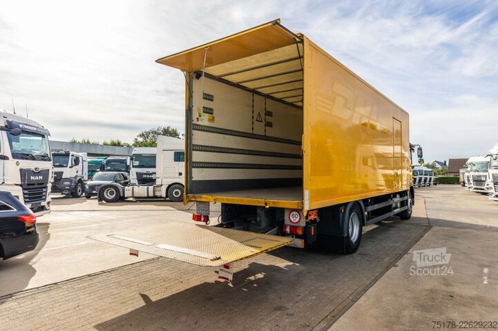 Bőrönd MAN TGM 18.250 BL + DHOLLANDIA 2T.