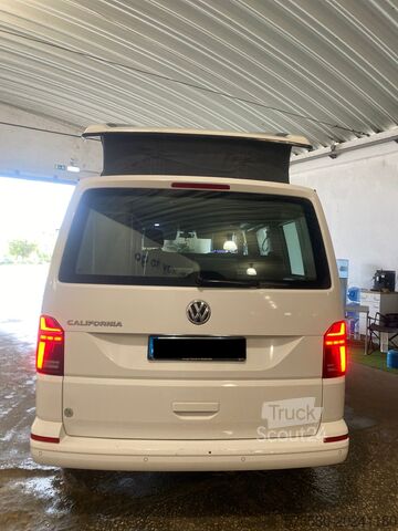 Furgoneta con caja Volkswagen California Camper | 2 Betten 4 Schlafplätze | Küchenzeile + Dachbett