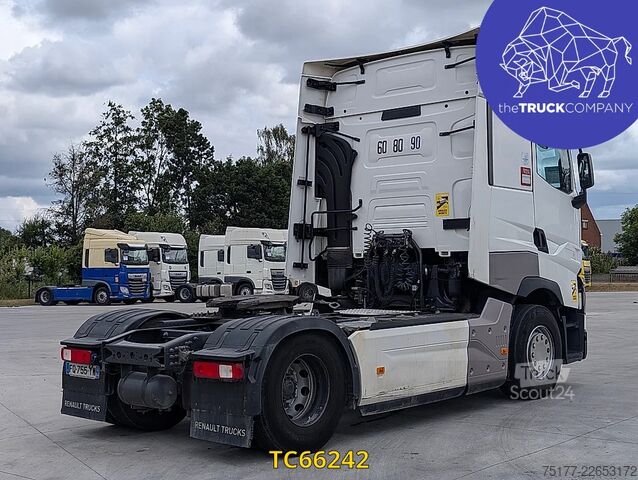 Standart-SZM Renault T 520
