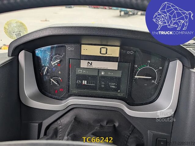 Standart-SZM Renault T 520