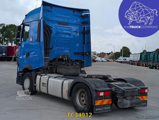 Standard-SZM Renault T 520