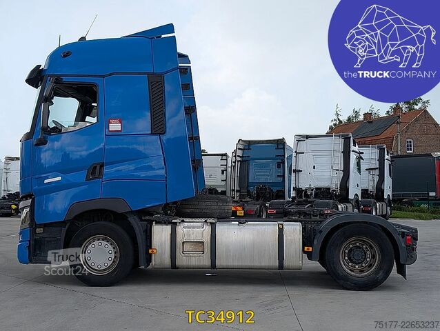 Standard-SZM Renault T 520