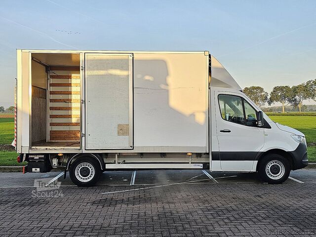 Valise MERCEDES-BENZ SPRINTER 316 Bakwagen Laadklep!