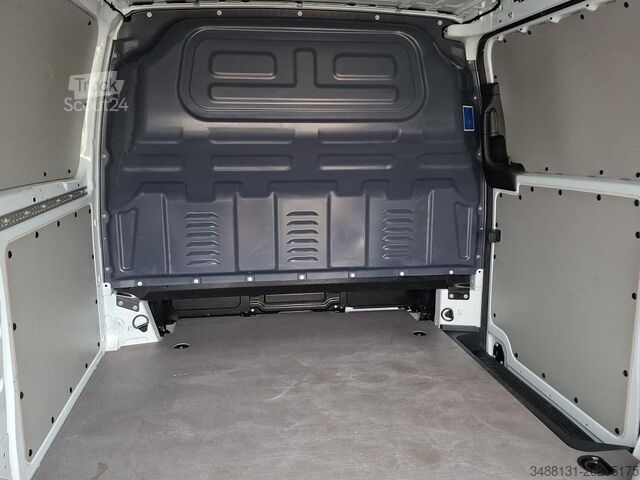 Slēgtais furgons Mercedes-Benz VITO 116 NEUES MODELL KAMERA MBUX NAVI TEMPOMAT