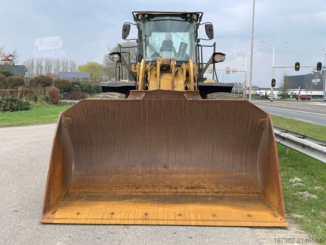 погрузчик Caterpillar 962M