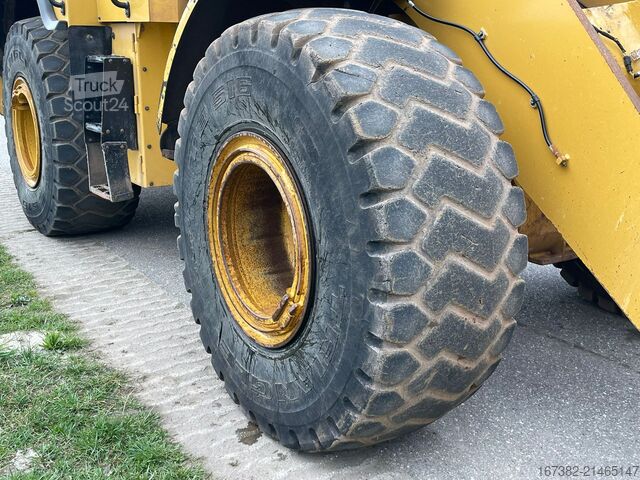 погрузчик Caterpillar 962M