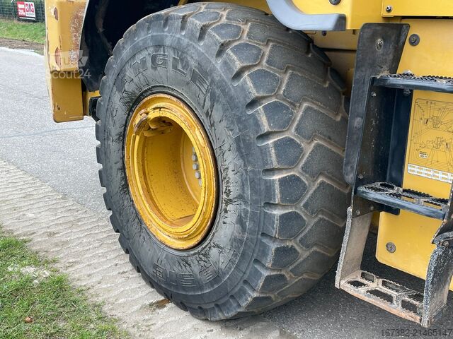 погрузчик Caterpillar 962M