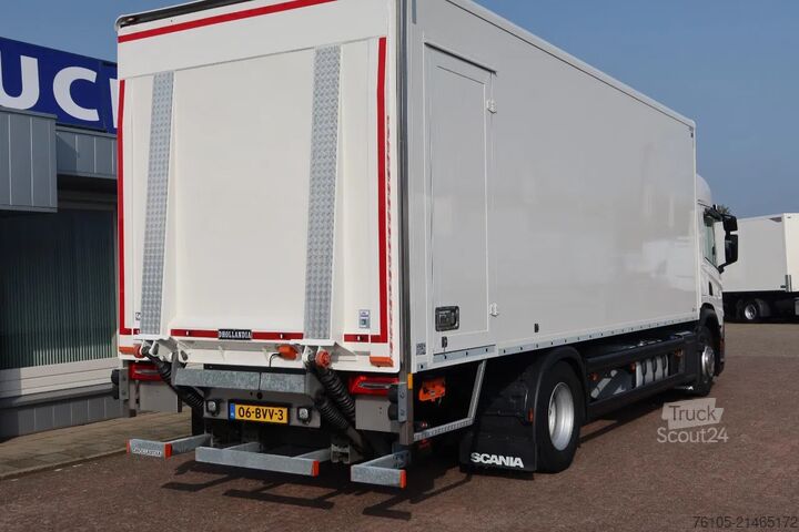 Чемодан Scania P320 4X2 Bak + Dhollandia klep 2000 kg  1x bed
