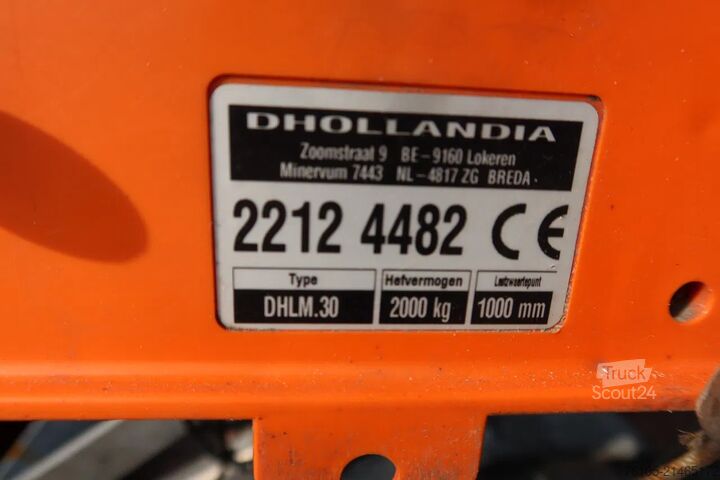 Чемодан Scania P320 4X2 Bak + Dhollandia klep 2000 kg  1x bed