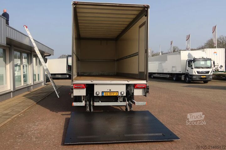 Чемодан Scania P320 4X2 Bak + Dhollandia klep 2000 kg  1x bed