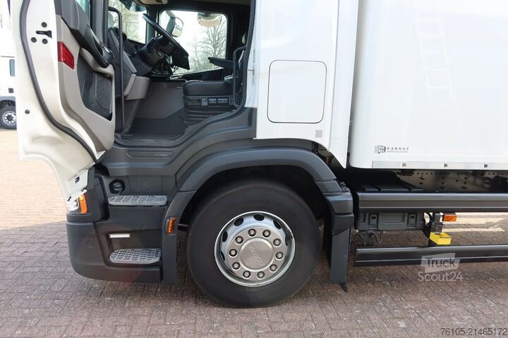 Чемодан Scania P320 4X2 Bak + Dhollandia klep 2000 kg  1x bed