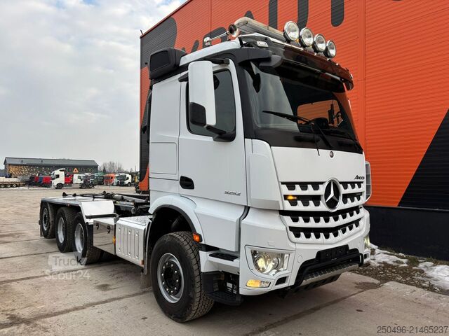 Hakenarmsystem Mercedes-Benz Arocs 3251 8x4*4 JOAB L 24 ton / L=5750 mm