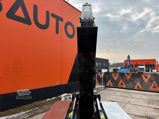 Hakenarmsystem Mercedes-Benz Arocs 3251 8x4*4 JOAB L 24 ton / L=5750 mm