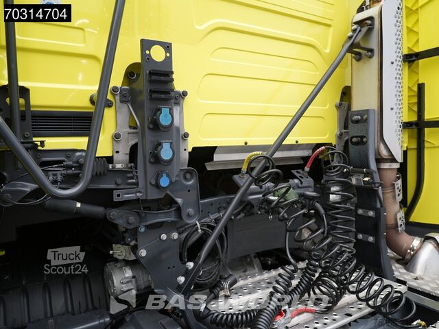 Standard-SZM Scania S590 6X4 Full-Air Retarder 2xTanks Big-Axle Sta...