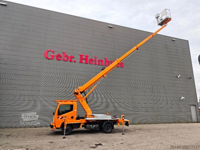 Hefplatform Renault Maxity 120 DXI Ruthmann TB 220