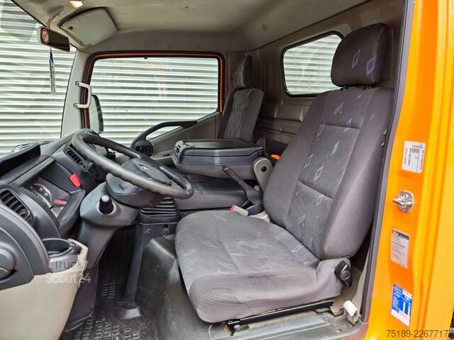 Hefplatform Renault Maxity 120 DXI Ruthmann TB 220