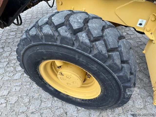 Baggerlader CATERPILLAR 422 4x4, Mehrzweckgerät, Palettengabel, Schaufel