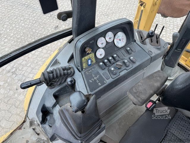 Baggerlader CATERPILLAR 422 4x4, Mehrzweckgerät, Palettengabel, Schaufel