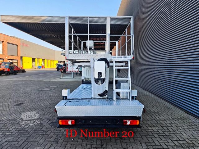 Hefplatform Nissan Cabstar 35.13 NT400 Multitel MS100