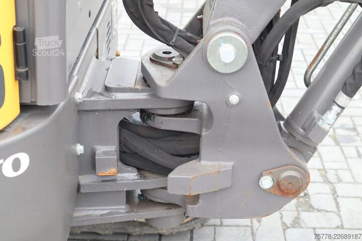 Minigraafmachine Volvo ECR25 ELECTRIC | JECR25D | TILTBUCKET | BUCKET ...