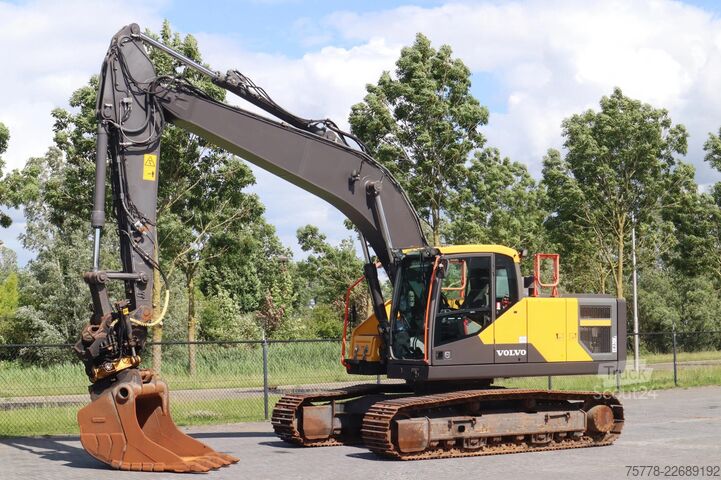 Rupsgraafmachine Volvo EC220EL | EC 220 EL | TILT ROTATOR | BUCKET