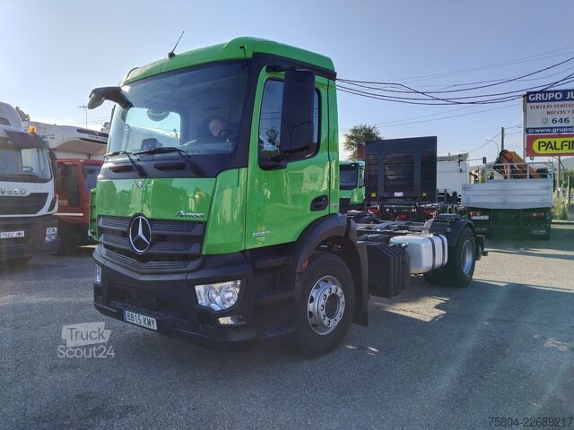 Vrachtwagenchassis Mercedes-Benz Antos 1827