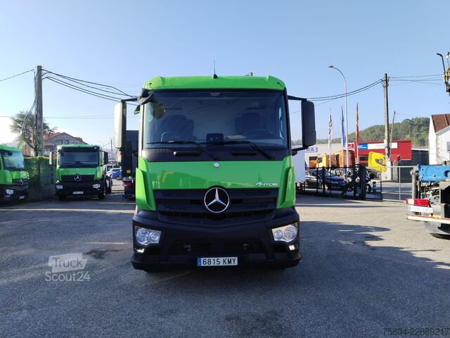 Vrachtwagenchassis Mercedes-Benz Antos 1827