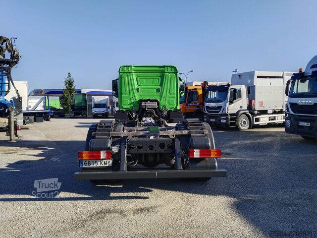 Vrachtwagenchassis Mercedes-Benz Antos 1827