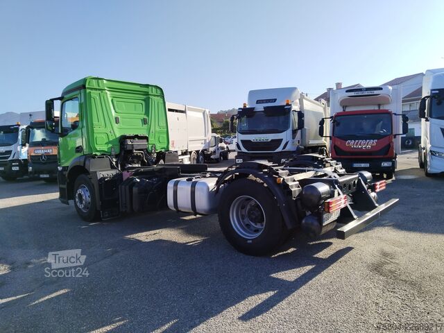 Vrachtwagenchassis Mercedes-Benz Antos 1827