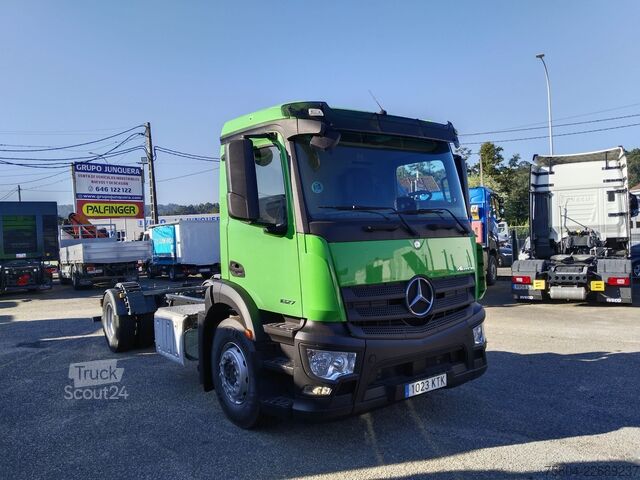 шаси на камион Mercedes-Benz Antos 1827