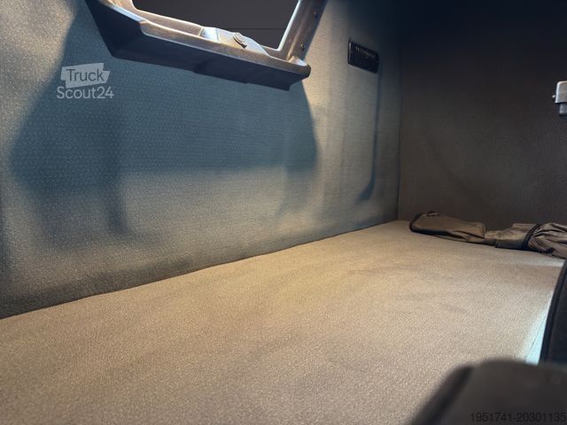 Abschleppwagen IVECO Daily 35S18 Backsleeper HiMatic AHK 3,5t VDI2700