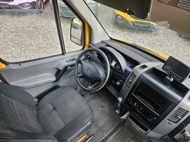 Transporter mit Koffer MERCEDES-BENZ Sprinter Koffer Foodtruck Camper Wohnmobil Kaste