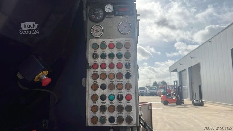 Sugande fordon Hvidtved Larsen SLAMBEHOLDER / SLIBTANK / VACUUMTANK (12500 L /...