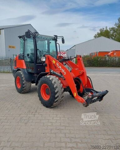 погрузчик Kubota R070